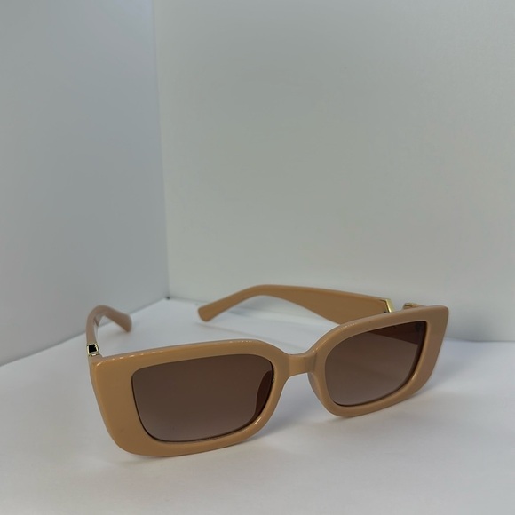 Chic  Retro Nude Square Sunglasses Gold V Detail UV Protection Trendy Shades main image 12